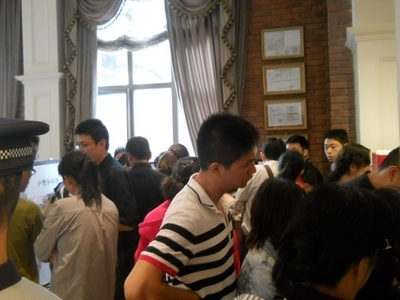 金地·圣愛(ài)米倫墅院洋房潮襲江城，升級(jí)鉅獻(xiàn)定義湖居新范式